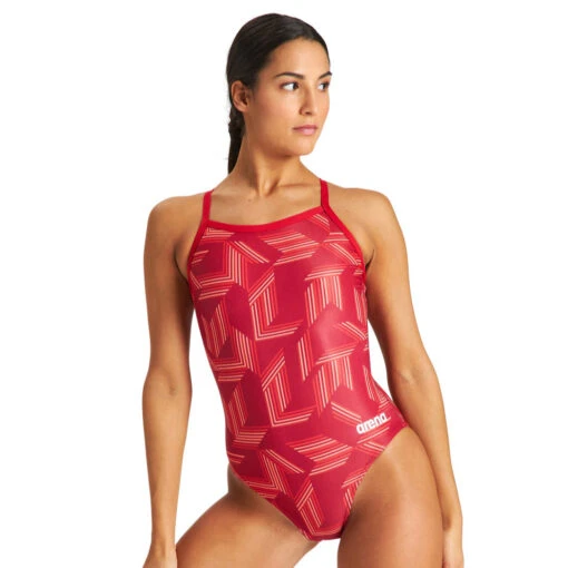Arena Puzzled Light Drop Back Red