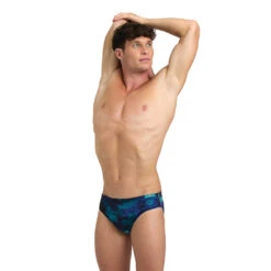 Arena Hero Camo Brief -Speedo Shop 005918 650 MEN SARENAHEROCAMOSWIMBRIEF 001
