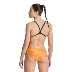 Arena Halftone Challenge Back -Speedo Shop 006706 300 WOMEN SARENAHALFTONESWIMSUITCHALLENGEBACK 002 5e194e65 37b7 44ab a10f 9fac7cc1f94f