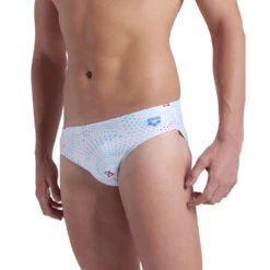 Arena Fireflow Brief 6 Arena Fireflow Brief -Speedo Shop 008599 810 MEN SARENAFIREFLOWSWIMBRIEFS 004 f539ec7c facf 4171 91f7 825ba166e3af