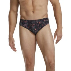 TYR Scoria Brief
